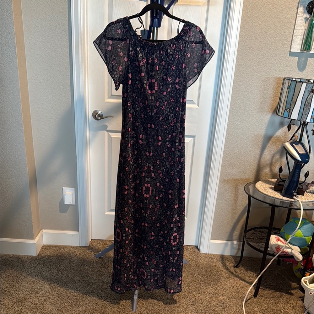 Octavia Blue floral Maxi Sundress Flutter Sleeves. Size Large